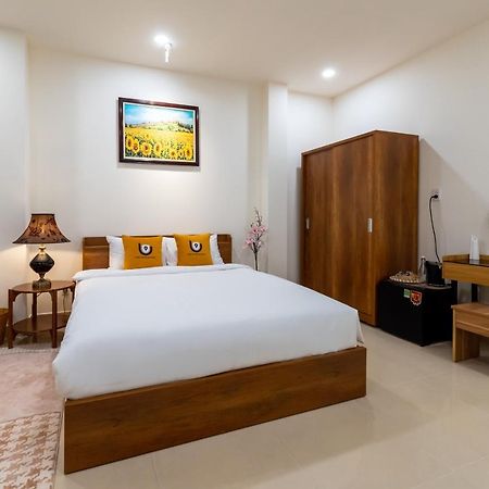 Shogun Hotel مدينة هوشي منه المظهر الخارجي الصورة